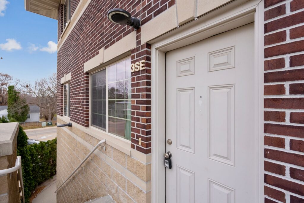 2609 Olive St – 3SE, Cedar Falls, IA 50613